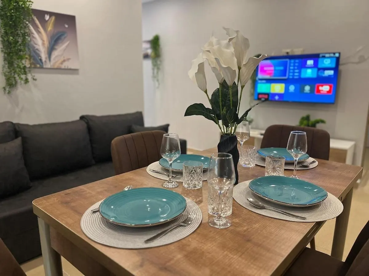 גולם Cattleya Apartment